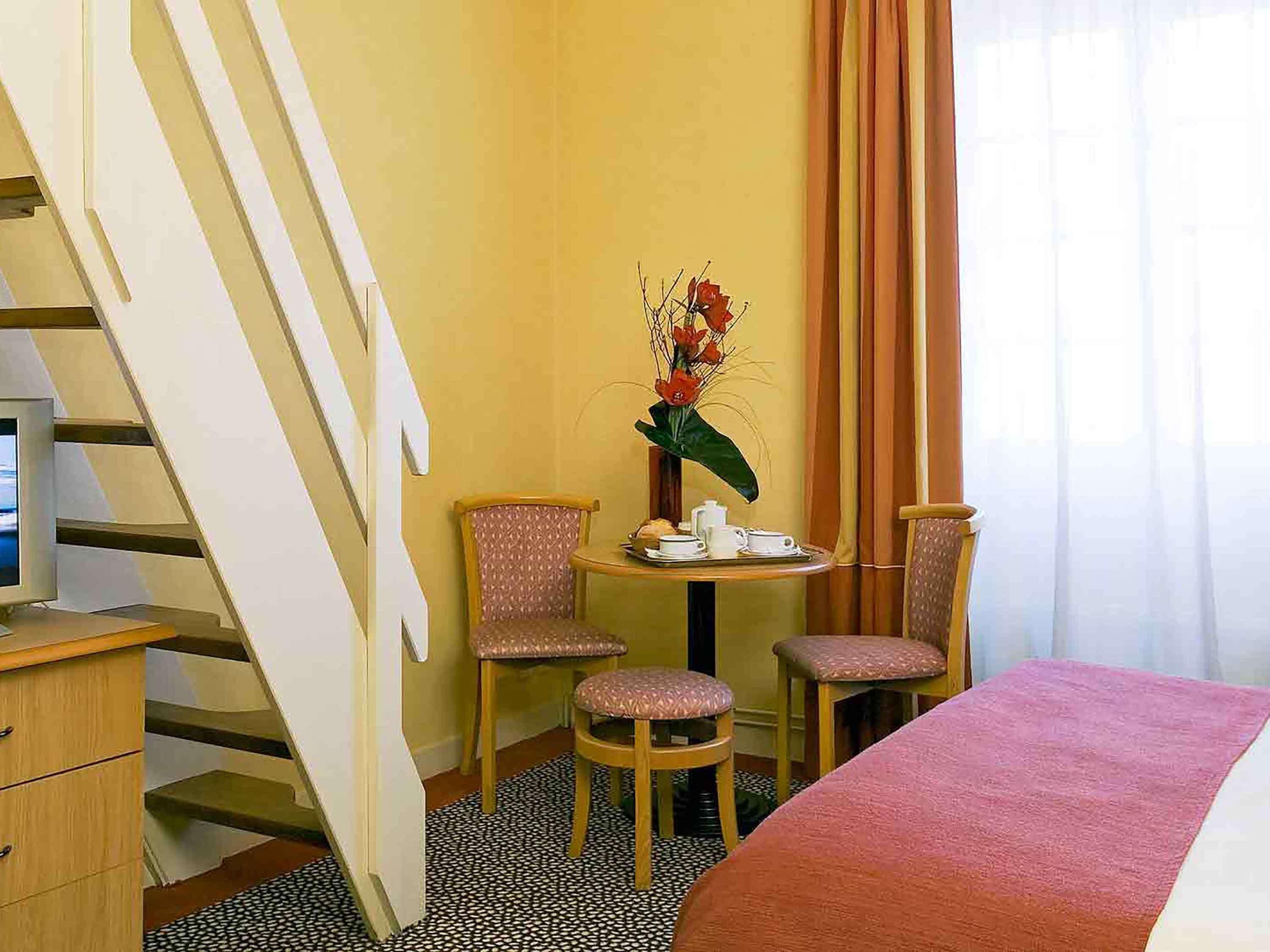 Mercure Rennes Centre Place Bretagne Exterior photo